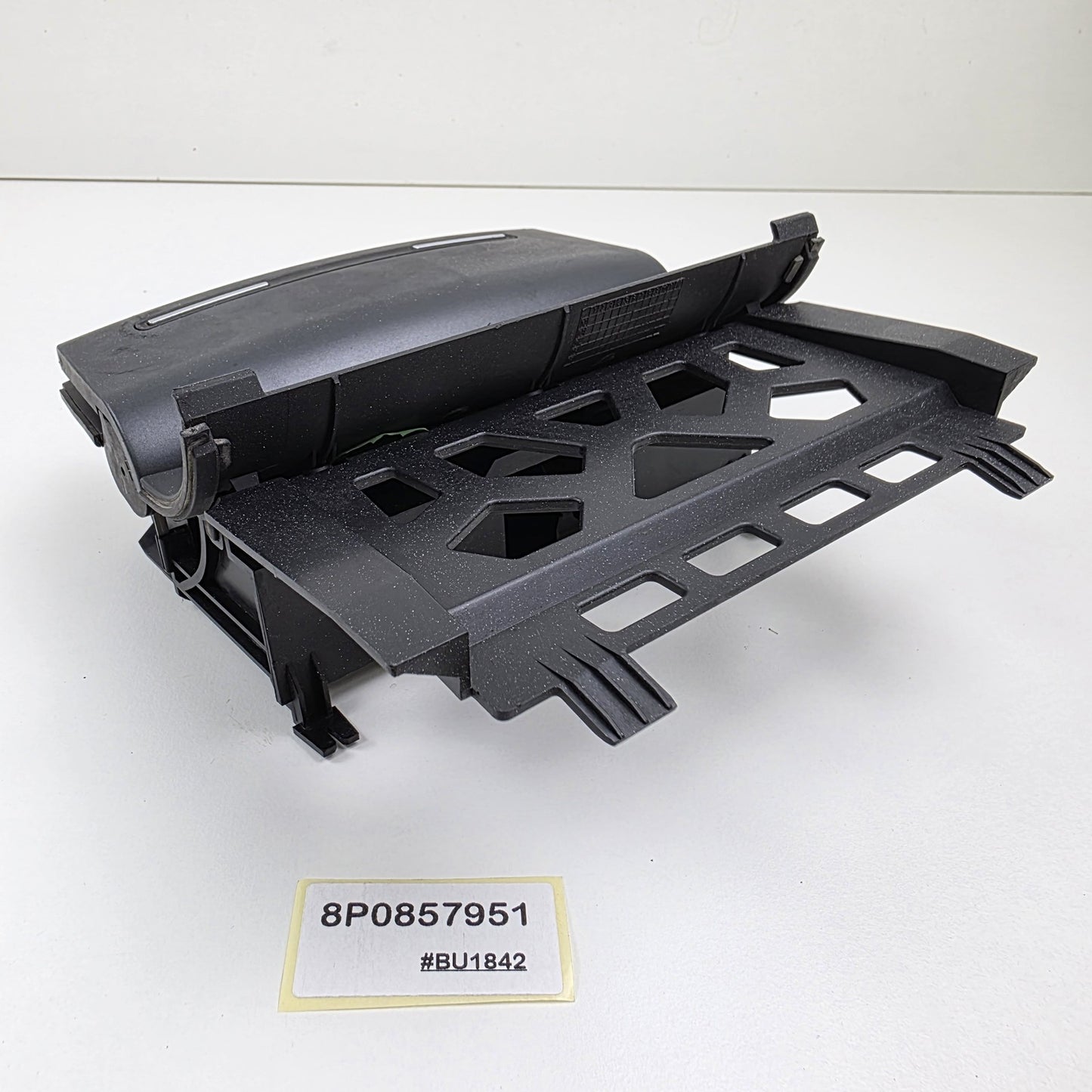 2003-2013 Audi A3 Quattro Front Console Ashtray 8P0857951