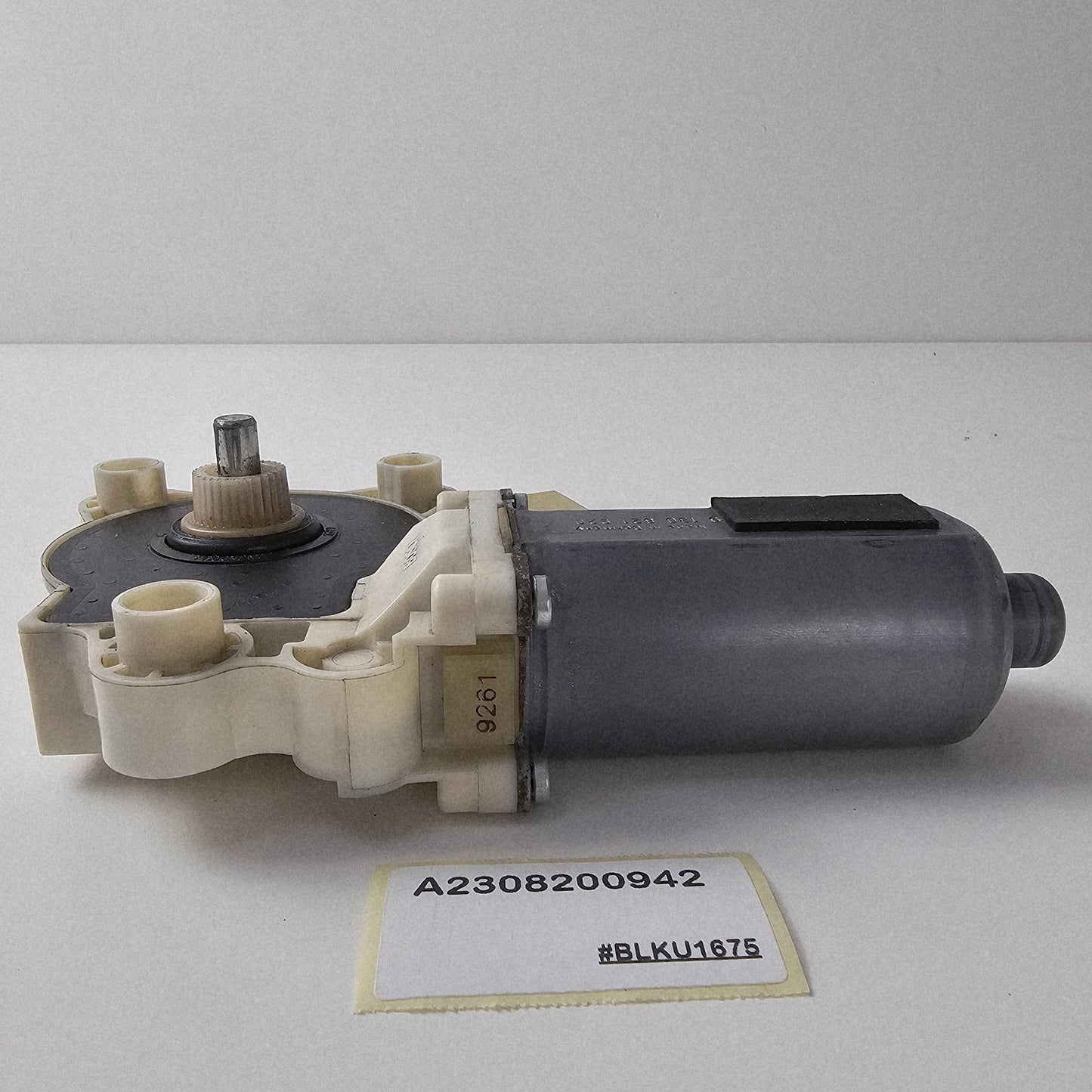03-09 Mercedes CLK 200 Window Regulator Motor Front Right A2308200942