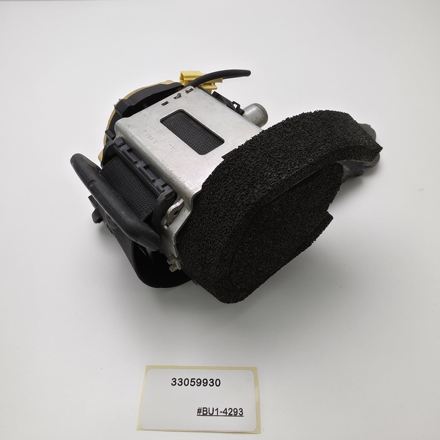 2007-2014 Mercedes-Benz C-Class REAR LEFT SIDE SEATBELT 33059930
