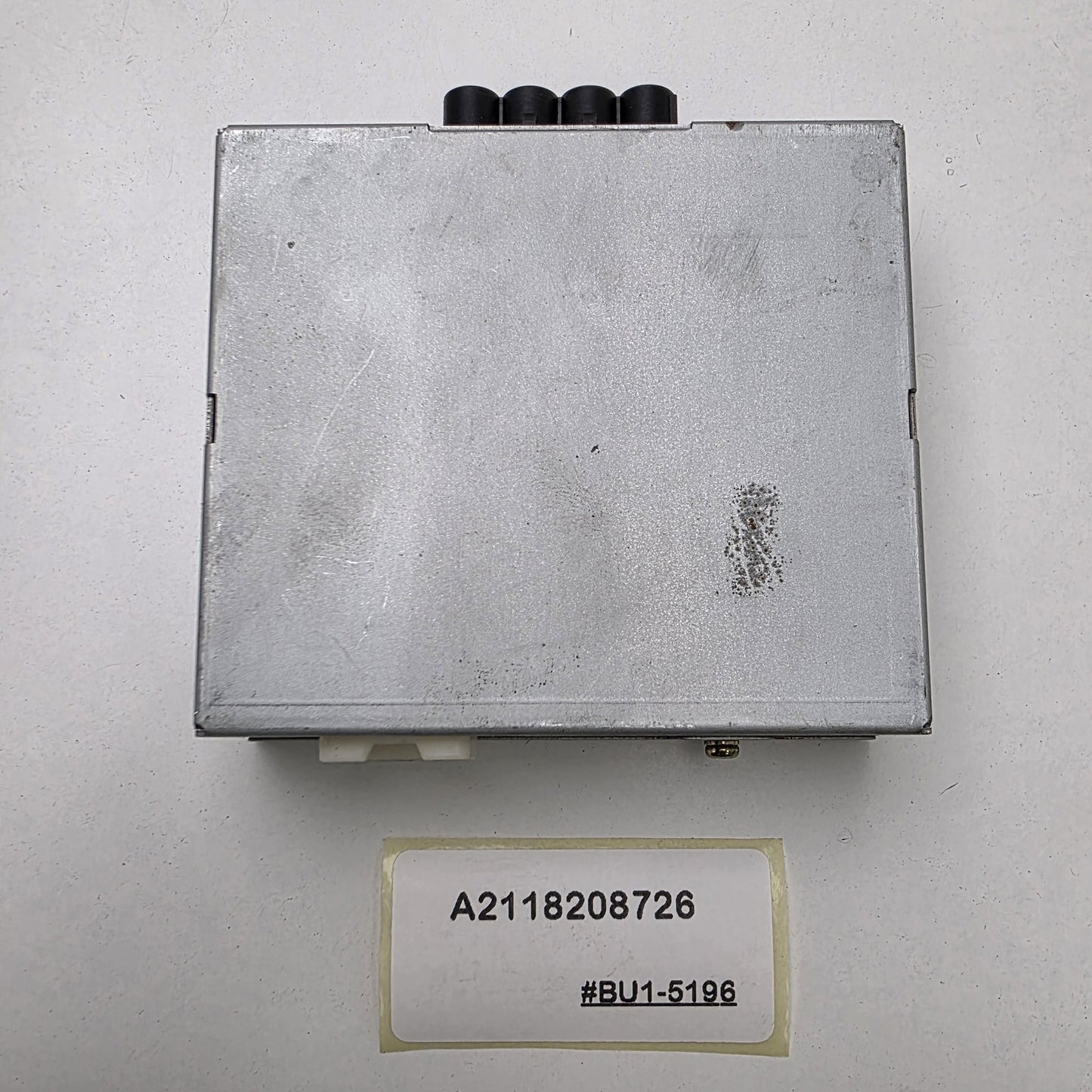 2002-2009 Mercedes-Benz E Control Unit Selector Antenna A2118208726