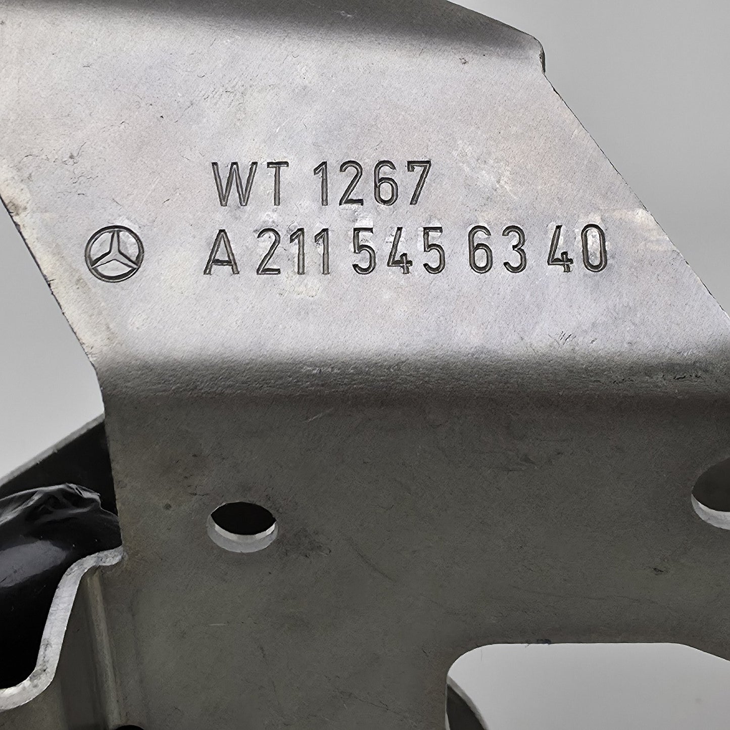 2004-2010 Mercedes-Benz CLS Bracket for control unit in trunk A2115456340