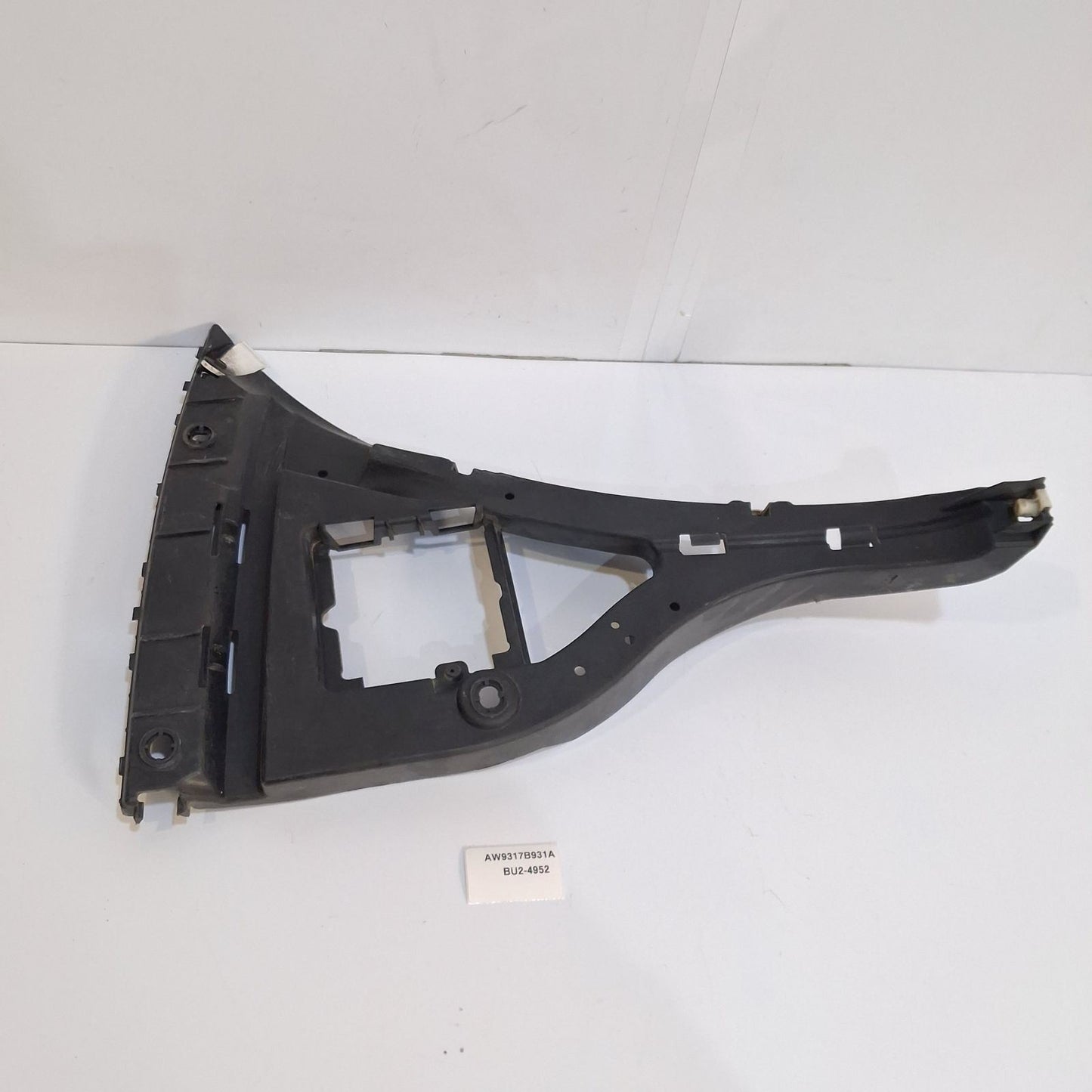 2009-2019 Jaguar XJ Rear Left Bumper Mount Bracket AW9317B931
