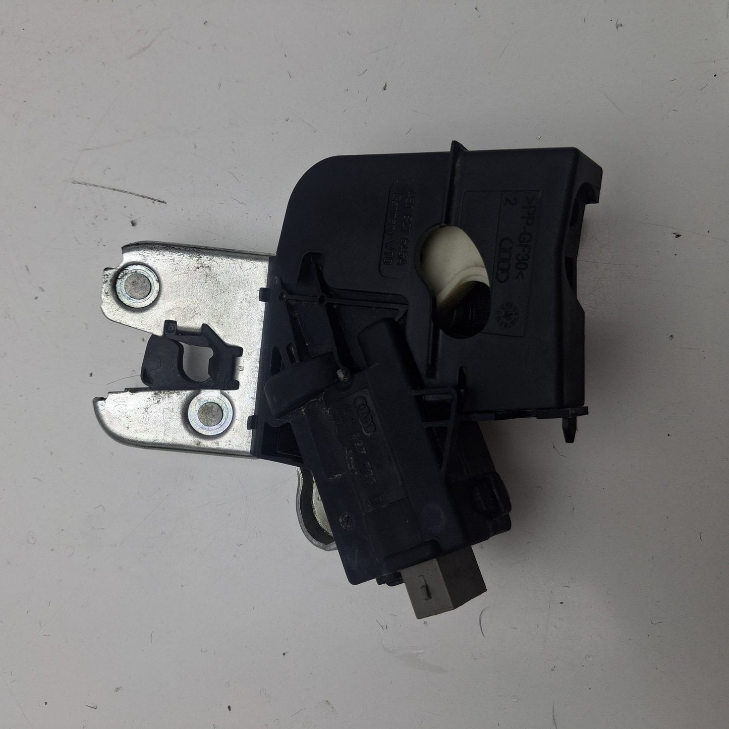 Audi A4 Trunk Lock Actuator Motor Rear 4F5827505 Used