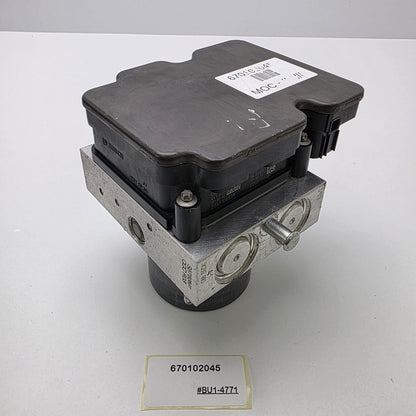 2017-2023 Maserati Levante ABS Brake Pump Module 670102045