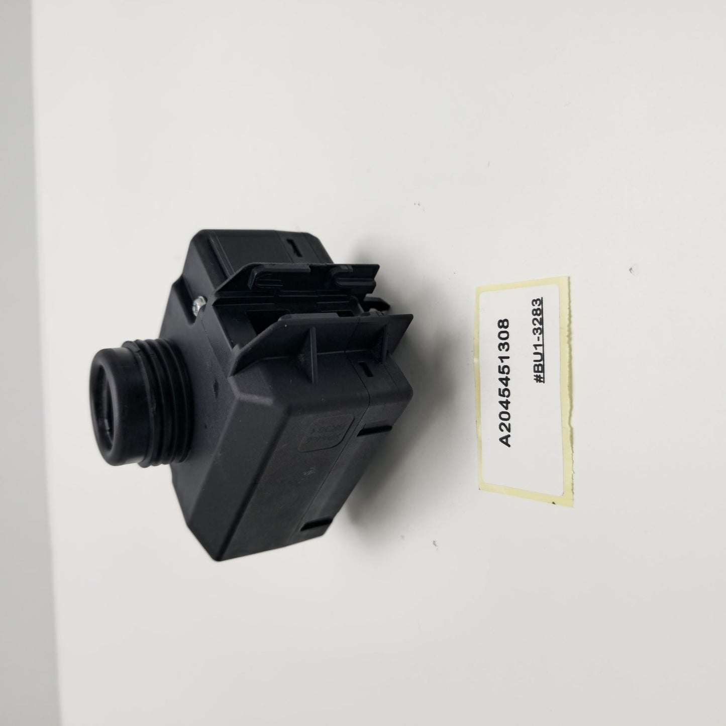 2008-2014 Mercedes C250 Electronic Ignition Switch EIS A2045451308