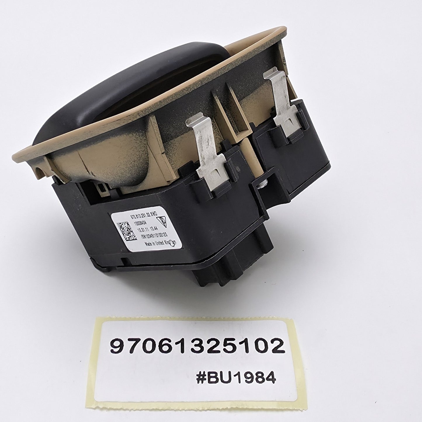 2010-2016 Porsche Panamera Electronic Parking Brake Control Switch 97061325102