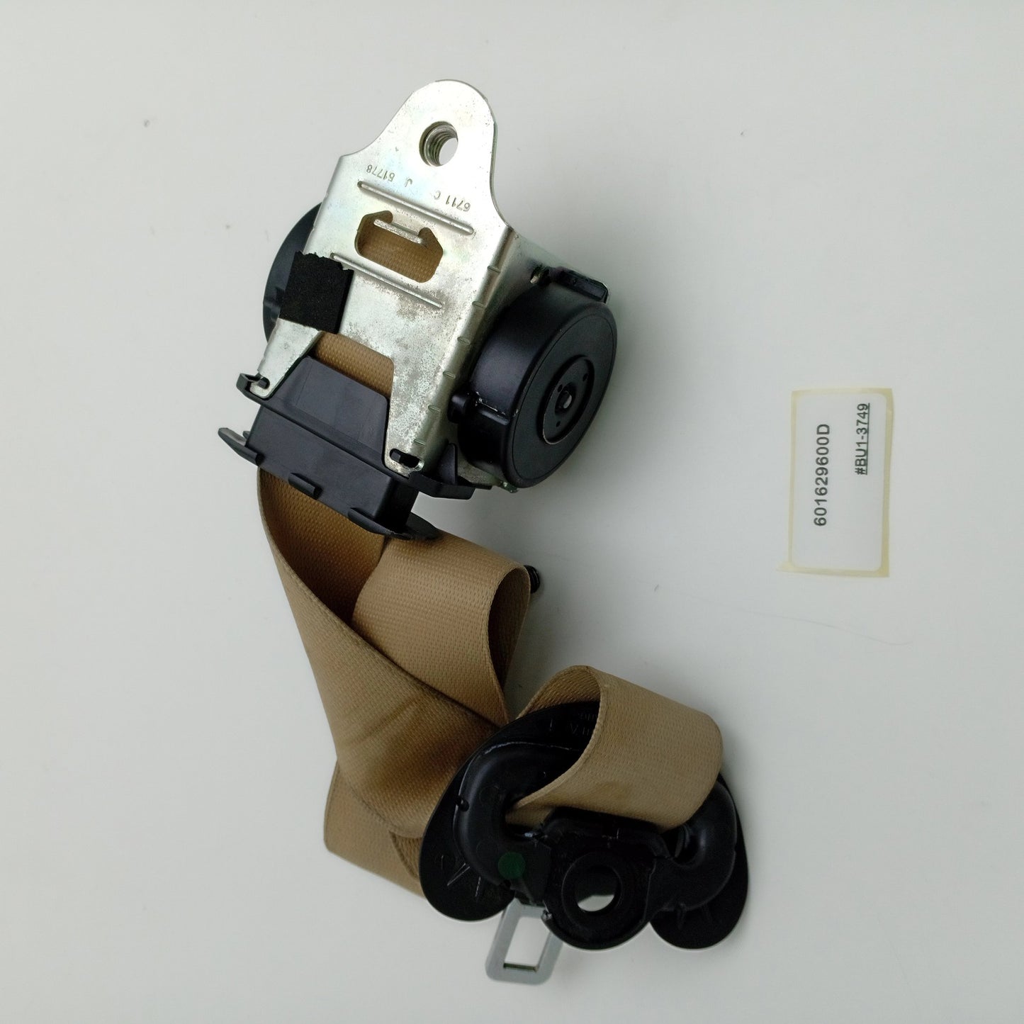2003-2010 BMW E61 Front Right Seat Belt 601629600D