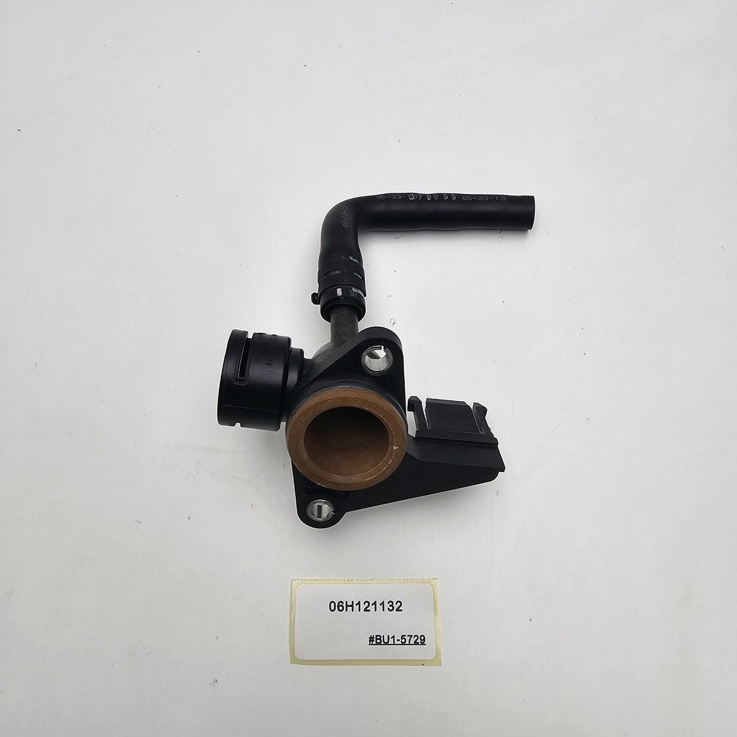 2009-2017 Audi Q5 Engine Coolant Inlet/Outlet Flange 06H121132