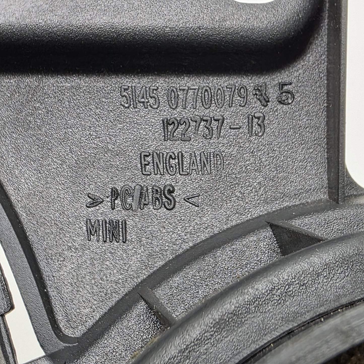 2000-2006 MINI R53 Dash Speedometer Cluster Air Vent Bezel Trim 51450770079