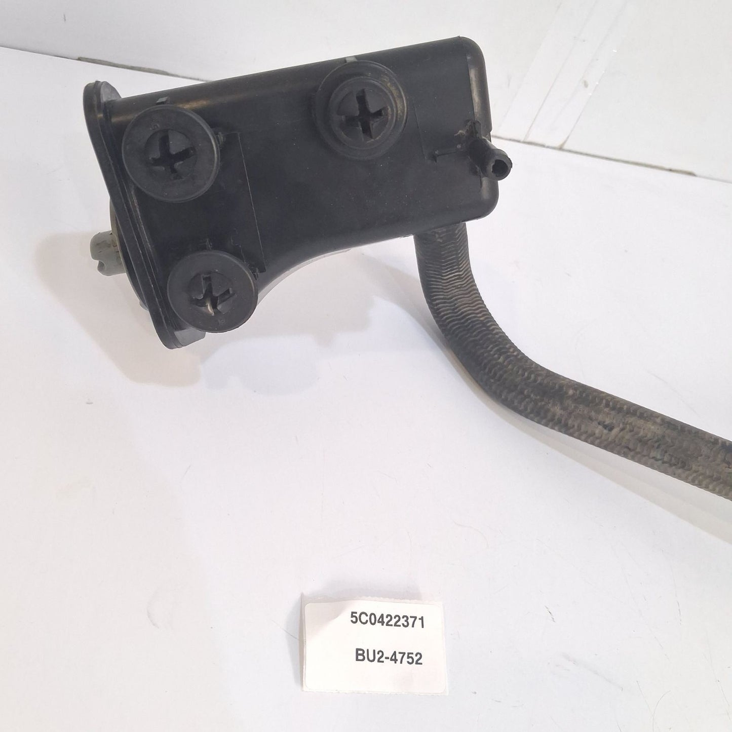 2006-2015 Volkswagen Beetle Power Steering Reservoir 5C0422371