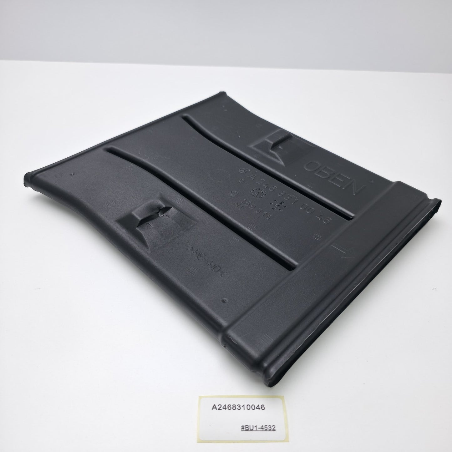 2013-2017 Mercedes-Benz GLA Rear Footwell Air Duct A2468310046