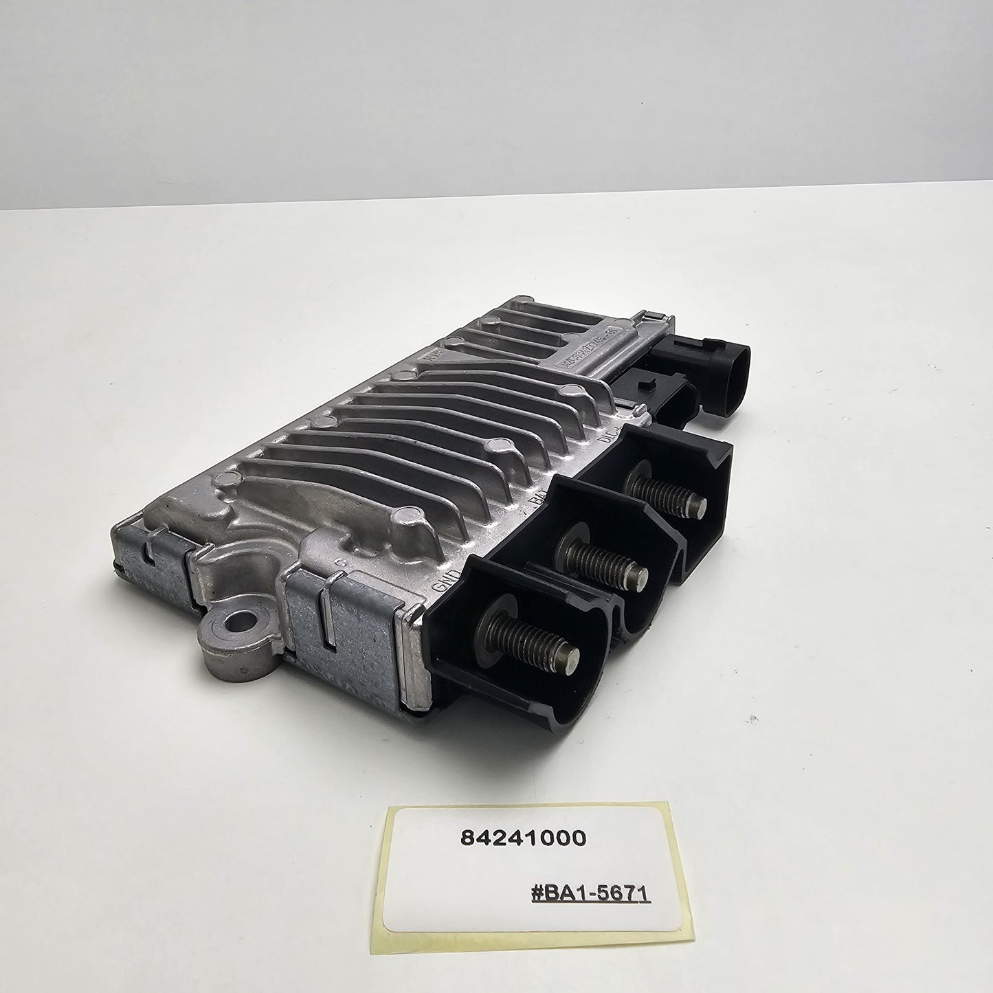 2016-2018 Cadillac ATS Multifunction Energy Storage Capacitor Module 84241000