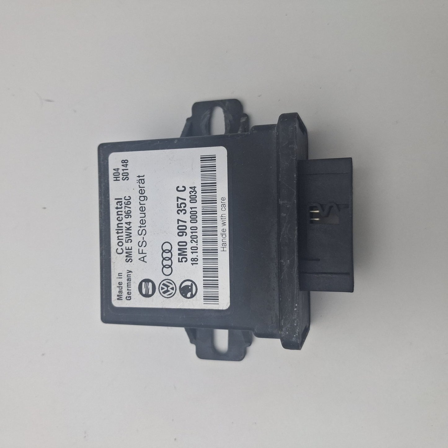 2010-2024 Volkswagen Passat Variant Headlight Range Control Module 5WK49676C