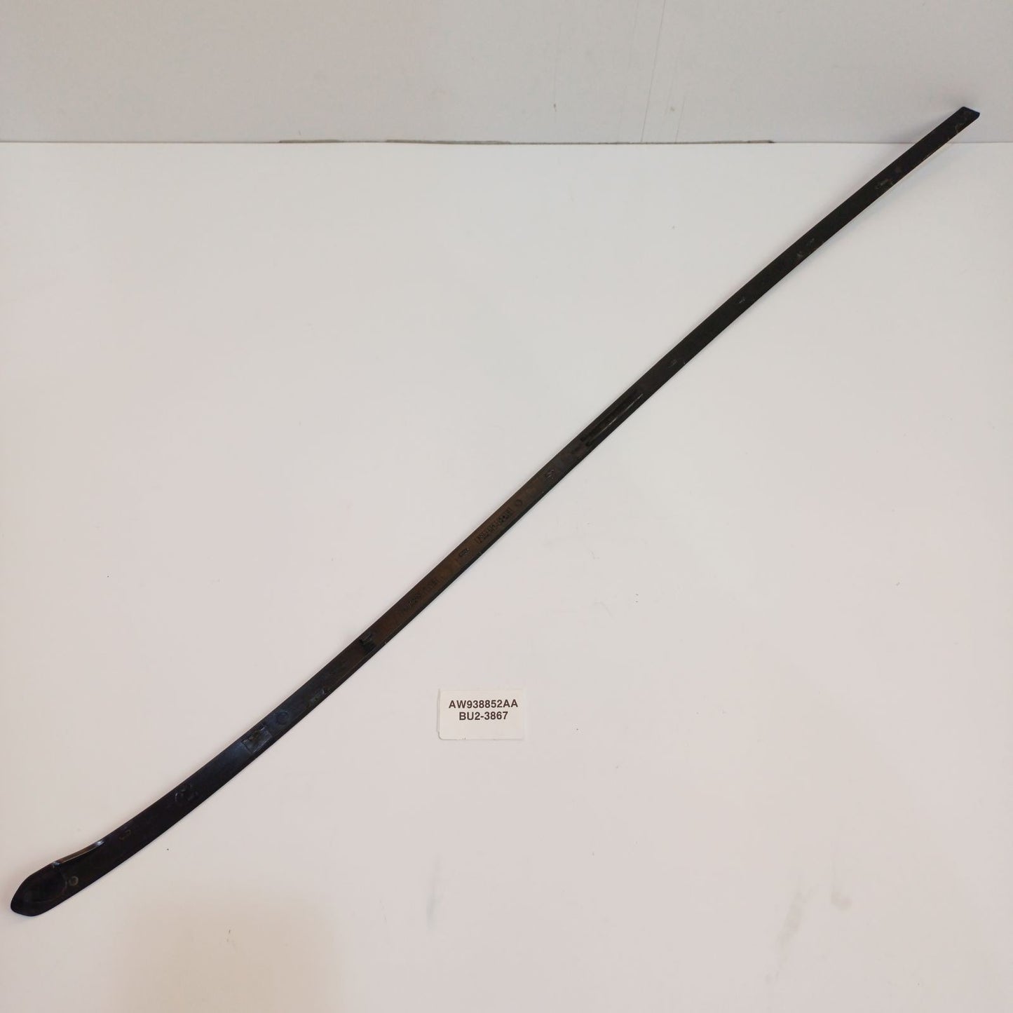 2010-2019 Jaguar XJ WINDSHIELD TRIM MOULDING AW938852AA