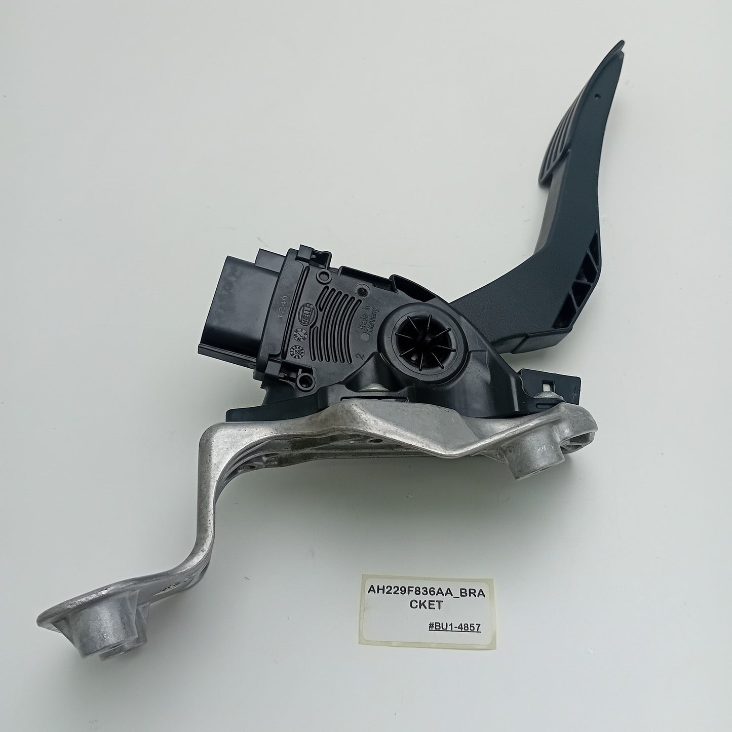 2004-2009 Land Rover Discovery Accelerator Pedal AH229F836AA
