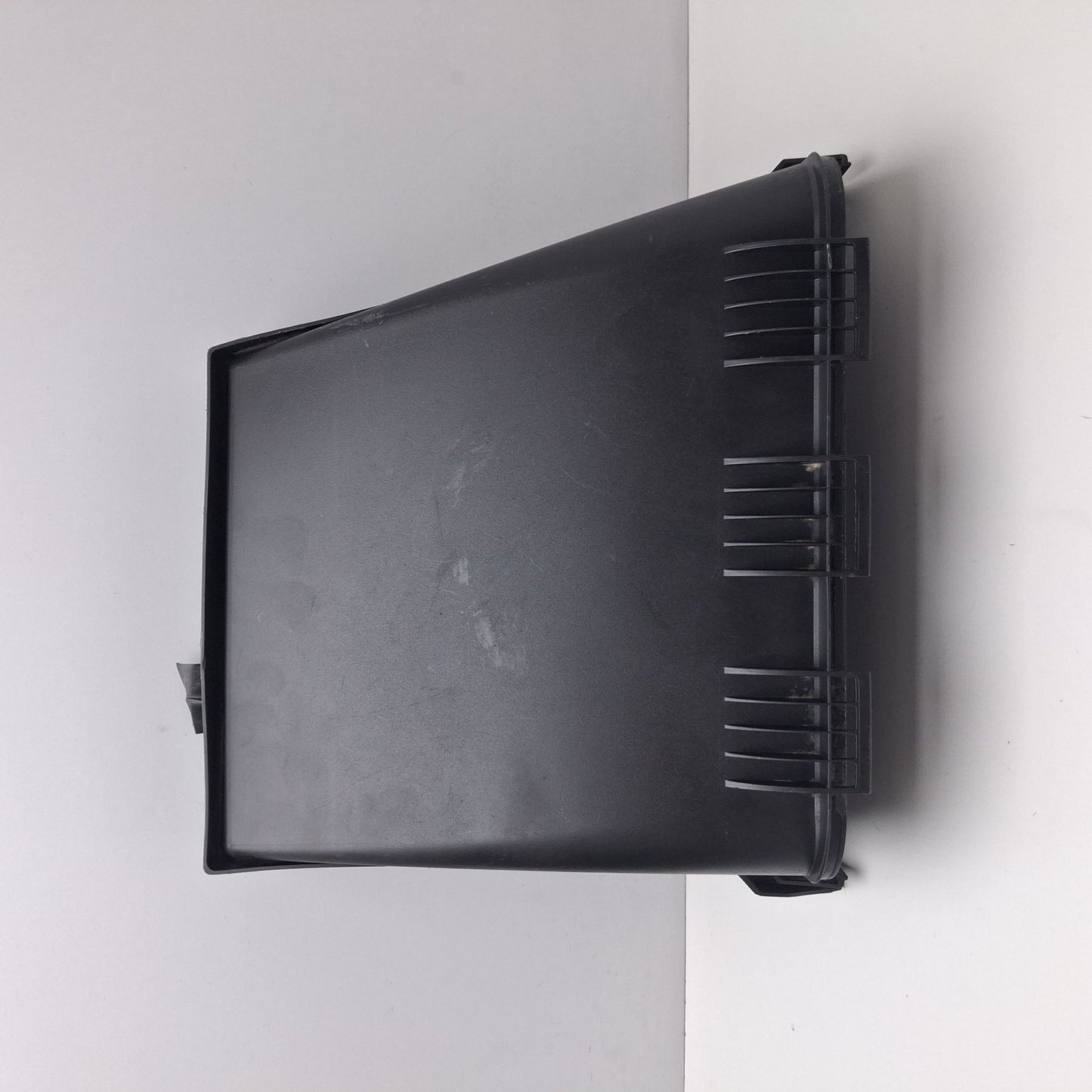 1994-2011 Mercedes-Benz E55 AMG Cabin Air Filter Housing Cover 2118300003