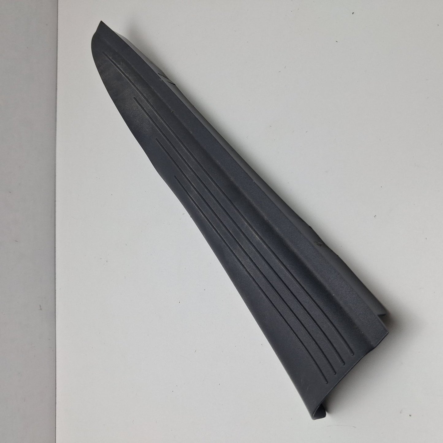 2002-2009 Mercedes-Benz E-Class Door Sill Trim Cover A2116800535