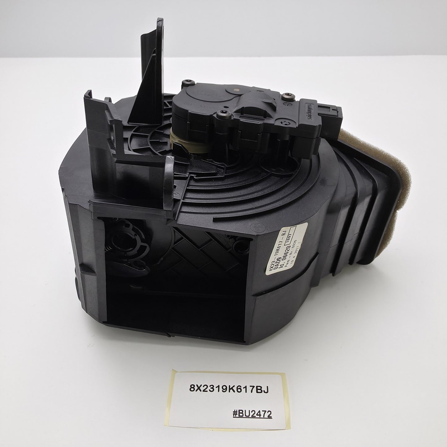 2008-2011 Jaguar XFR Centre Dashboard Air Vent 8X2319K617BJ