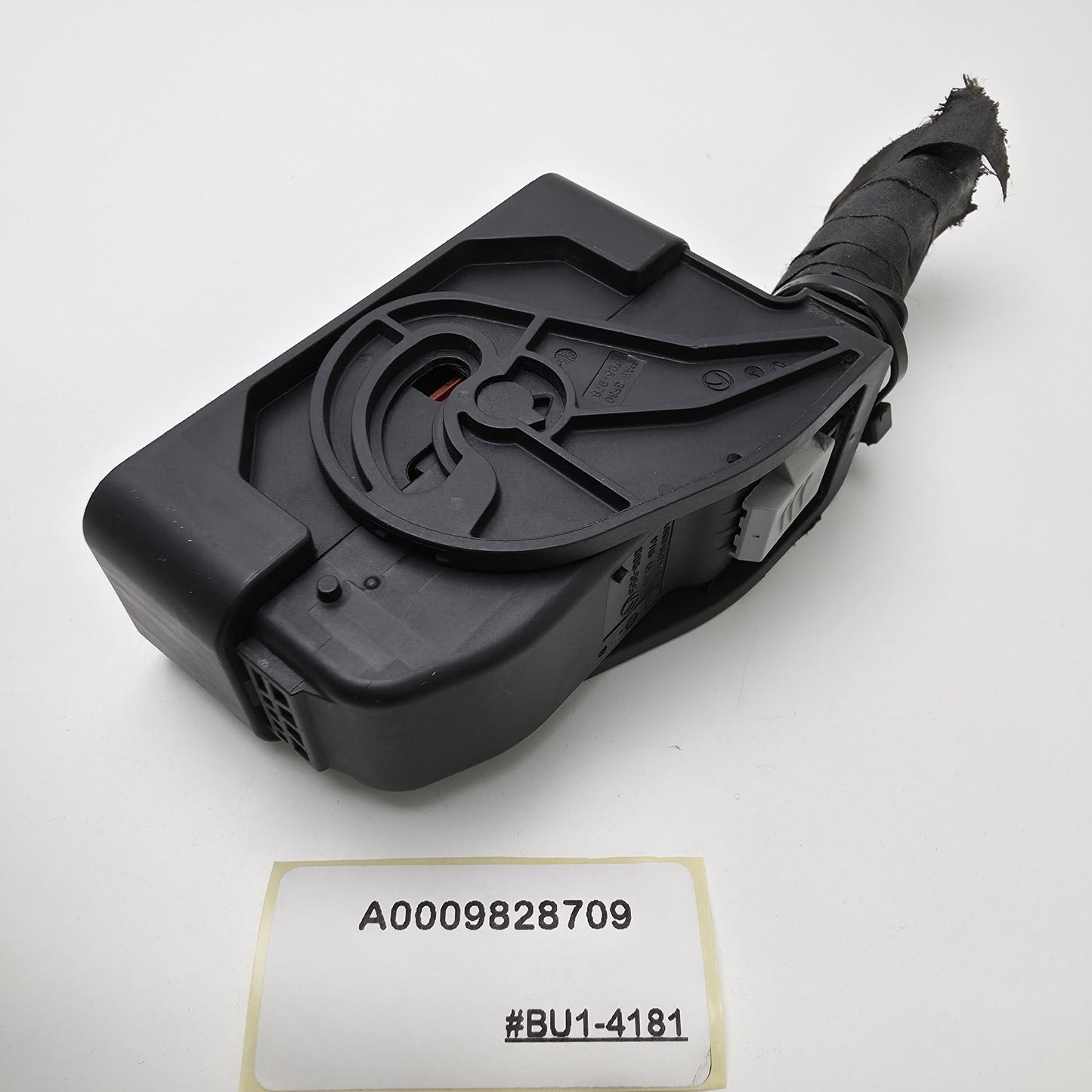 2018 Mercedes-Benz W213 ABS ESP BASE PLUG CONNECTOR 35 PINS A0009828709