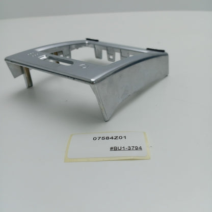 2004-2009 Land Rover Discovery III Vent Trim 07584Z01
