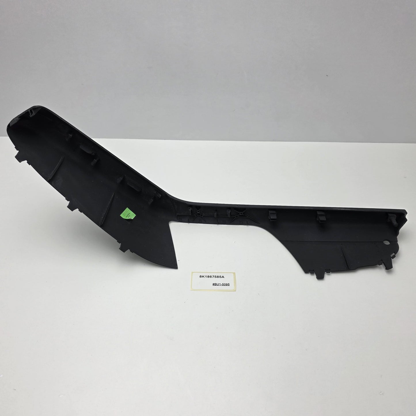 2016 Audi Q5 Front LEFT DOOR Armrest TRIM Panel 8K1867585A