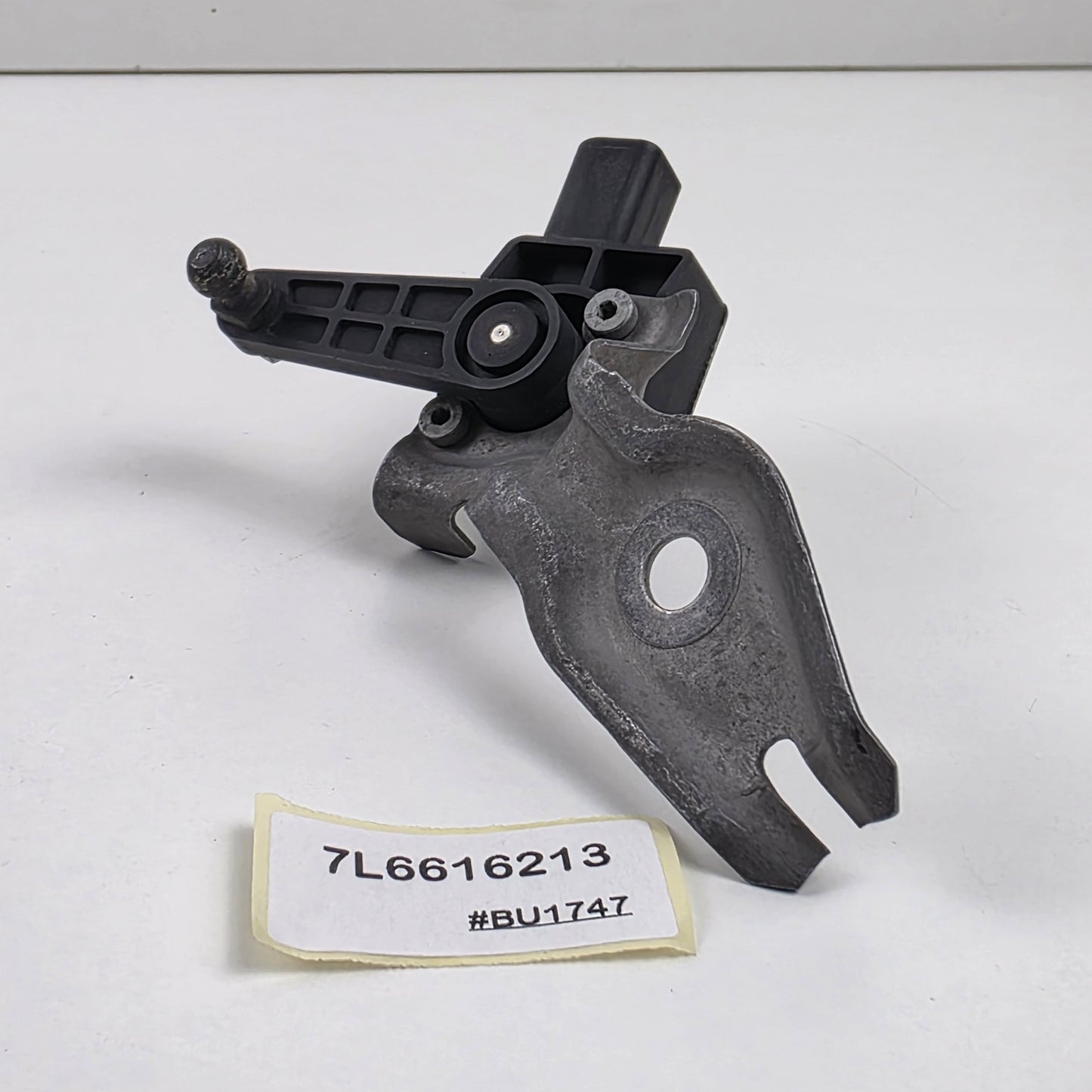 2007-2015 Volkswagen Touareg Front Left Suspension Ride Height Sensor 7L6616213