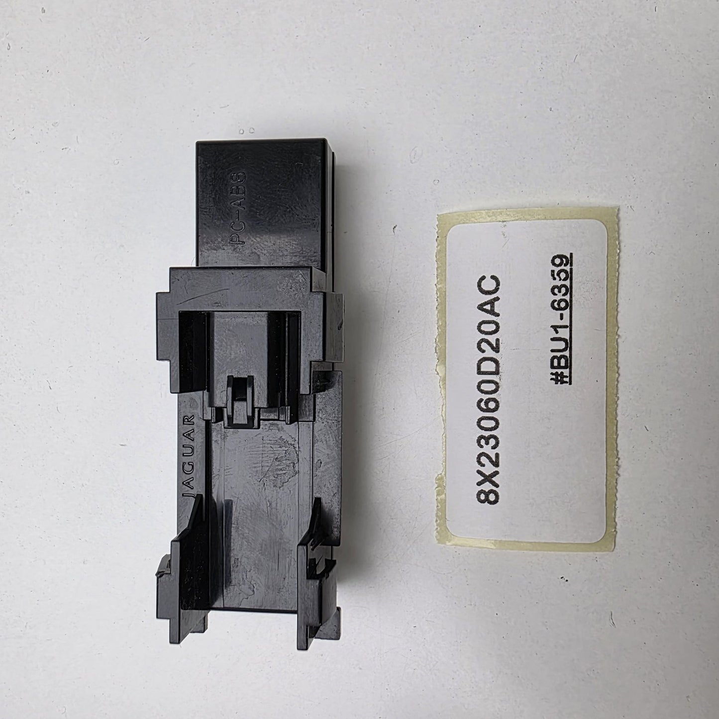 2008-2010 Jaguar XF Glovebox Operation Sensor 8X23060D20AC
