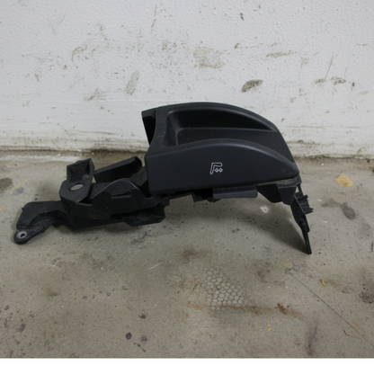 2011–2014 BMW 520i Seat Actuator Right Used OEM 52107058570