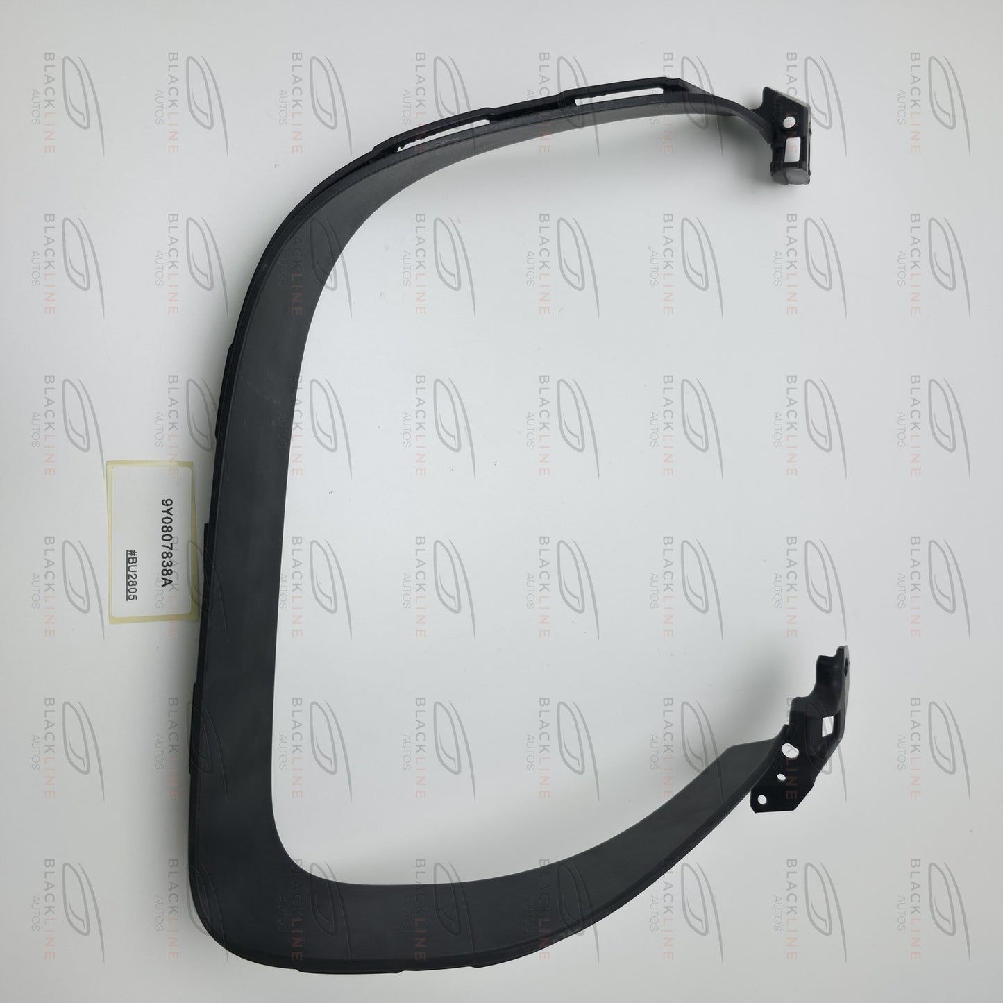 2019-2024 Porsche Cayenne Right Rear Bumper Exhaust Trim Cover 9Y0807838A