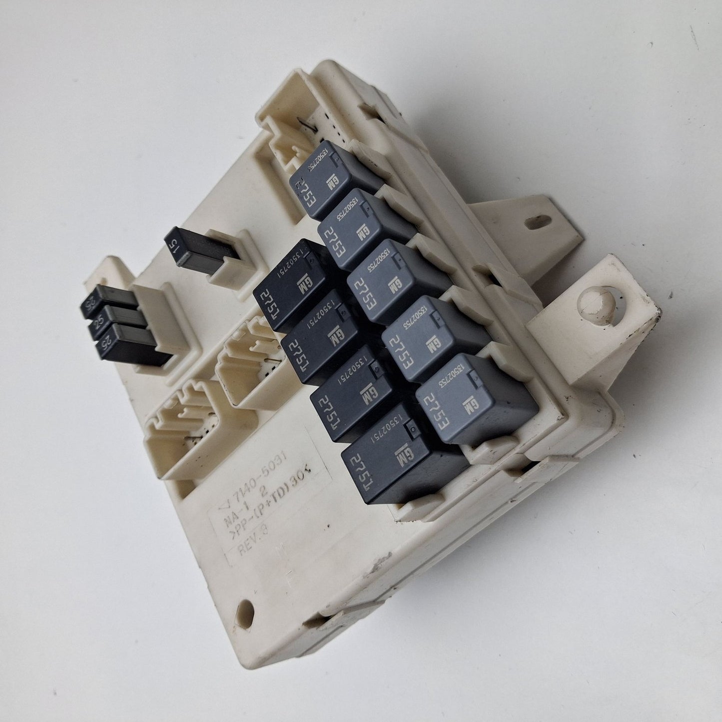 2008-2013 Cadillac CTS Interior Cabin Fuse Box Relay Block 71405031