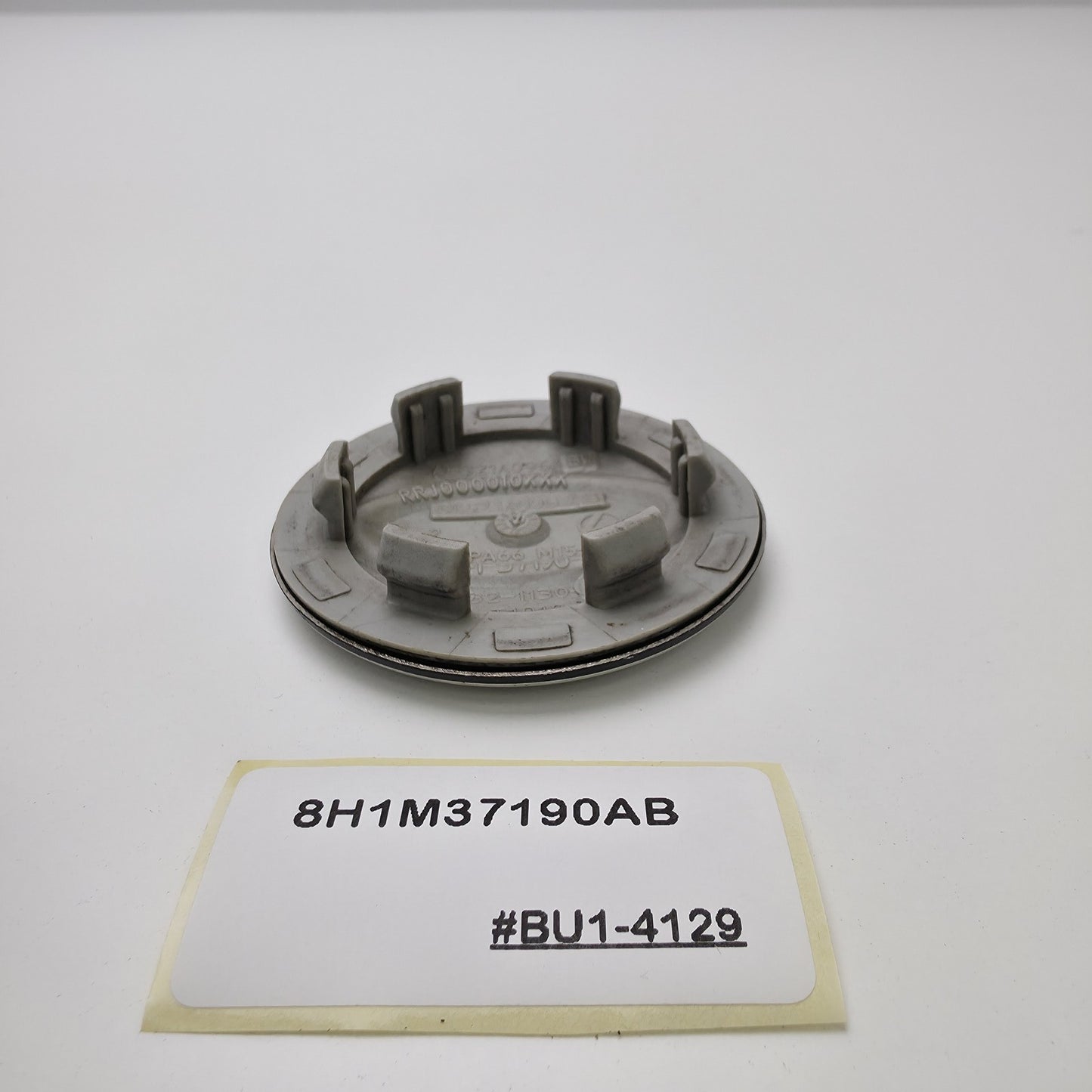 2008-2015 Land Rover LR2 CENTER HUB CAP BLACK 8H1M37190AB