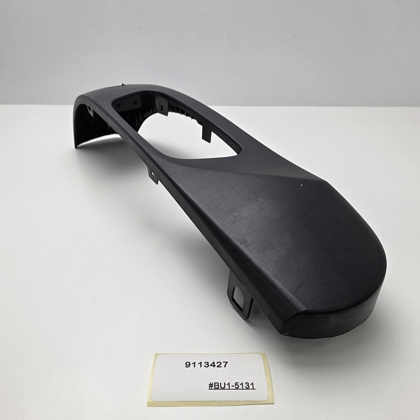 2007 BMW E93 Seat Trim Front Left 9113427