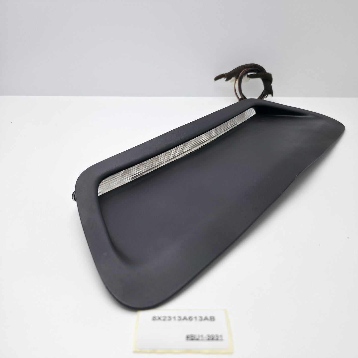 2010-2016 Jaguar XJR Central Rear Lamp 8X2313A613AB
