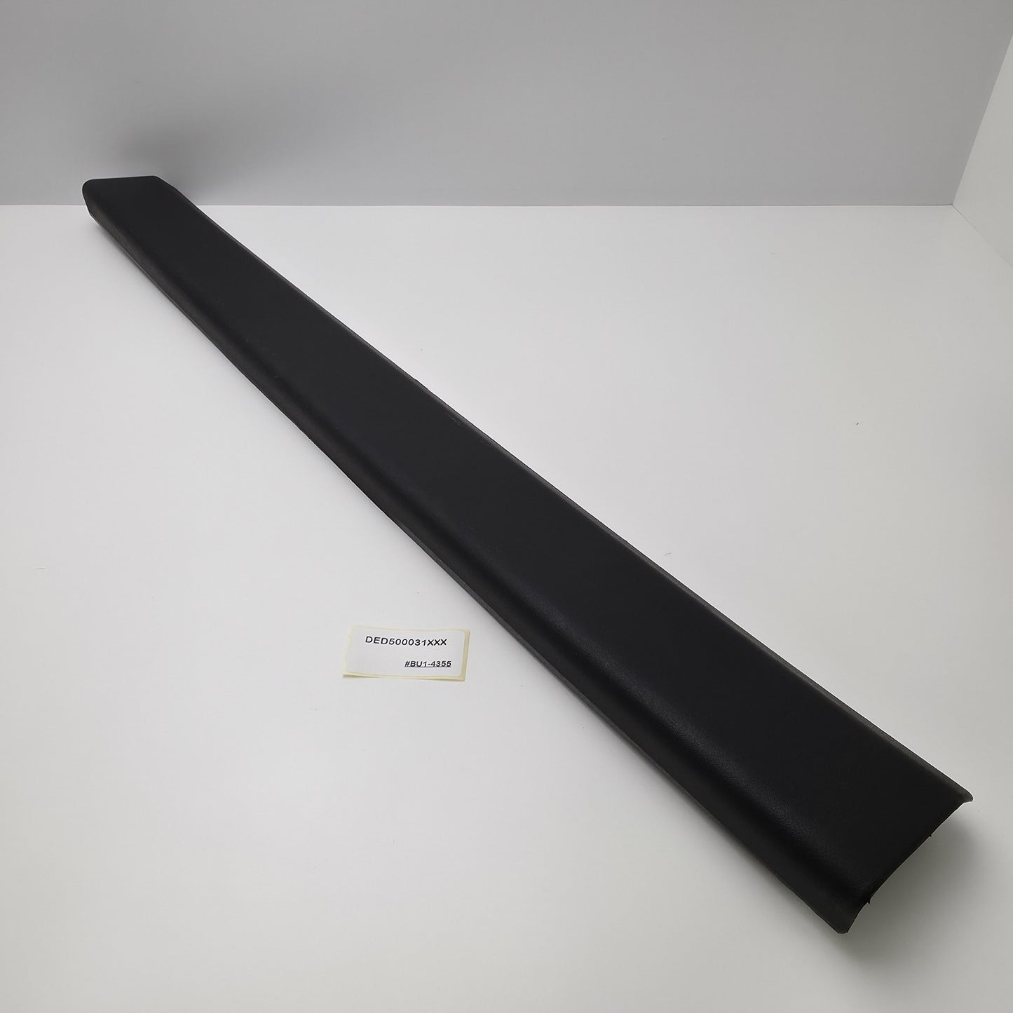 2005-2011 Land Rover Range Rover Sport L320 Tailgate Corner Trim DED500031XXX