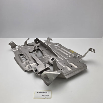2004-2015 Mercedes-Benz W212 Support front passengers legroom A2046840237
