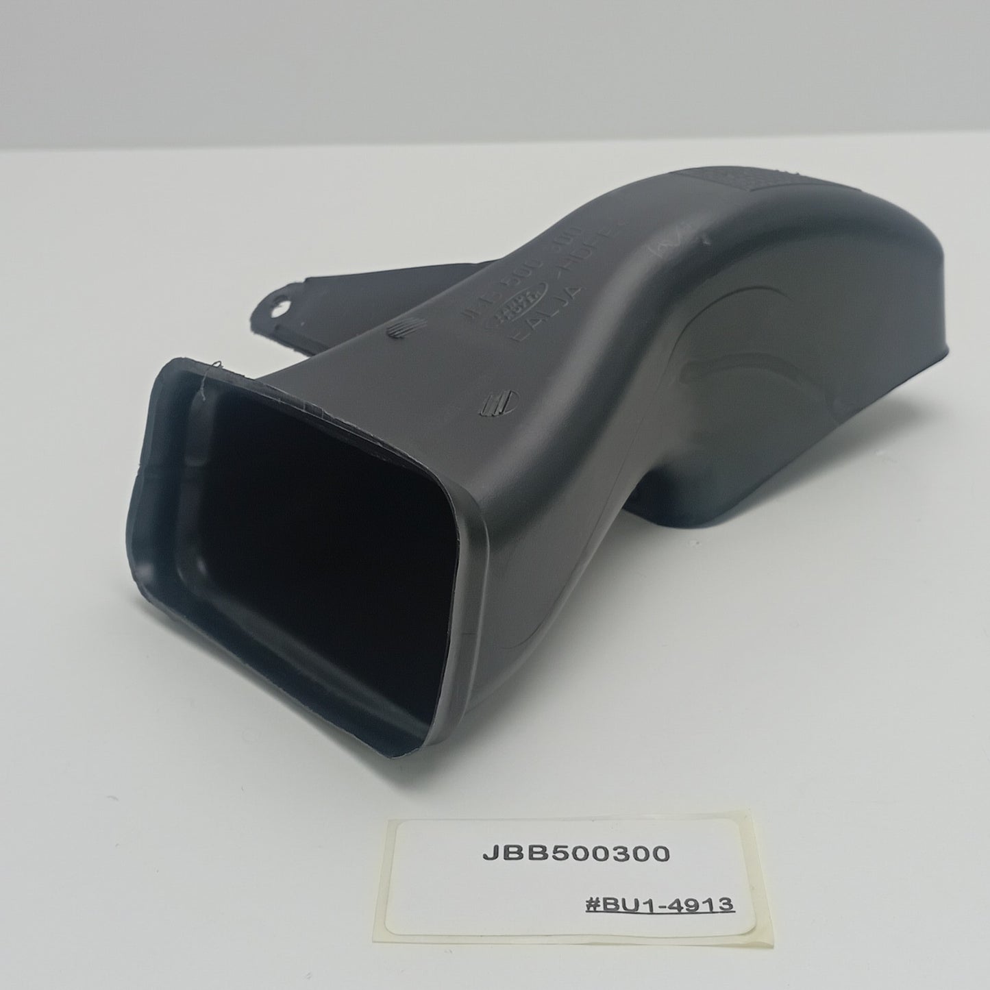 2002-2012 Land Rover Range Rover L322 AIR DUCT JBB500300