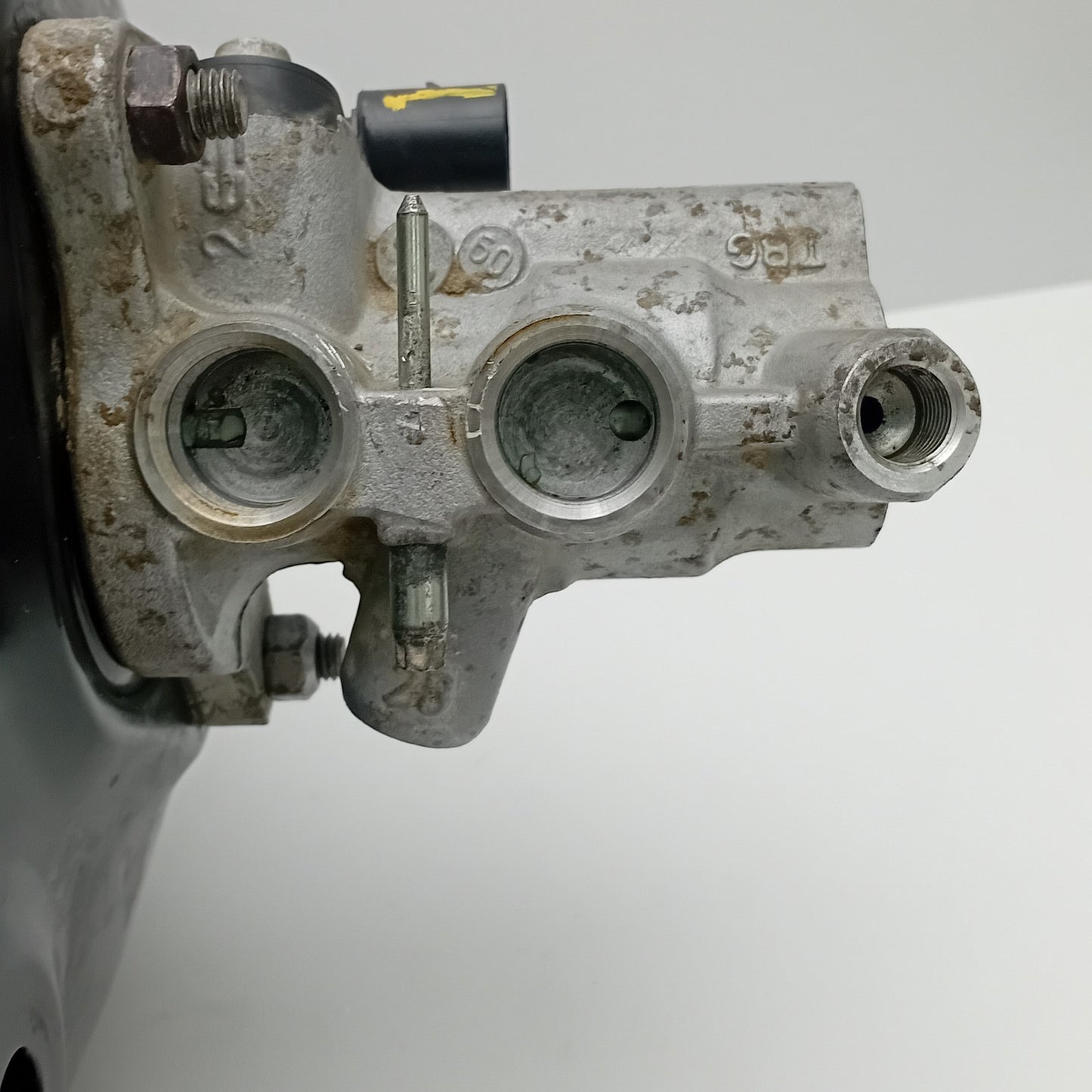 2011-2018 Porsche Cayenne Power Brake Booster 7P0612101F