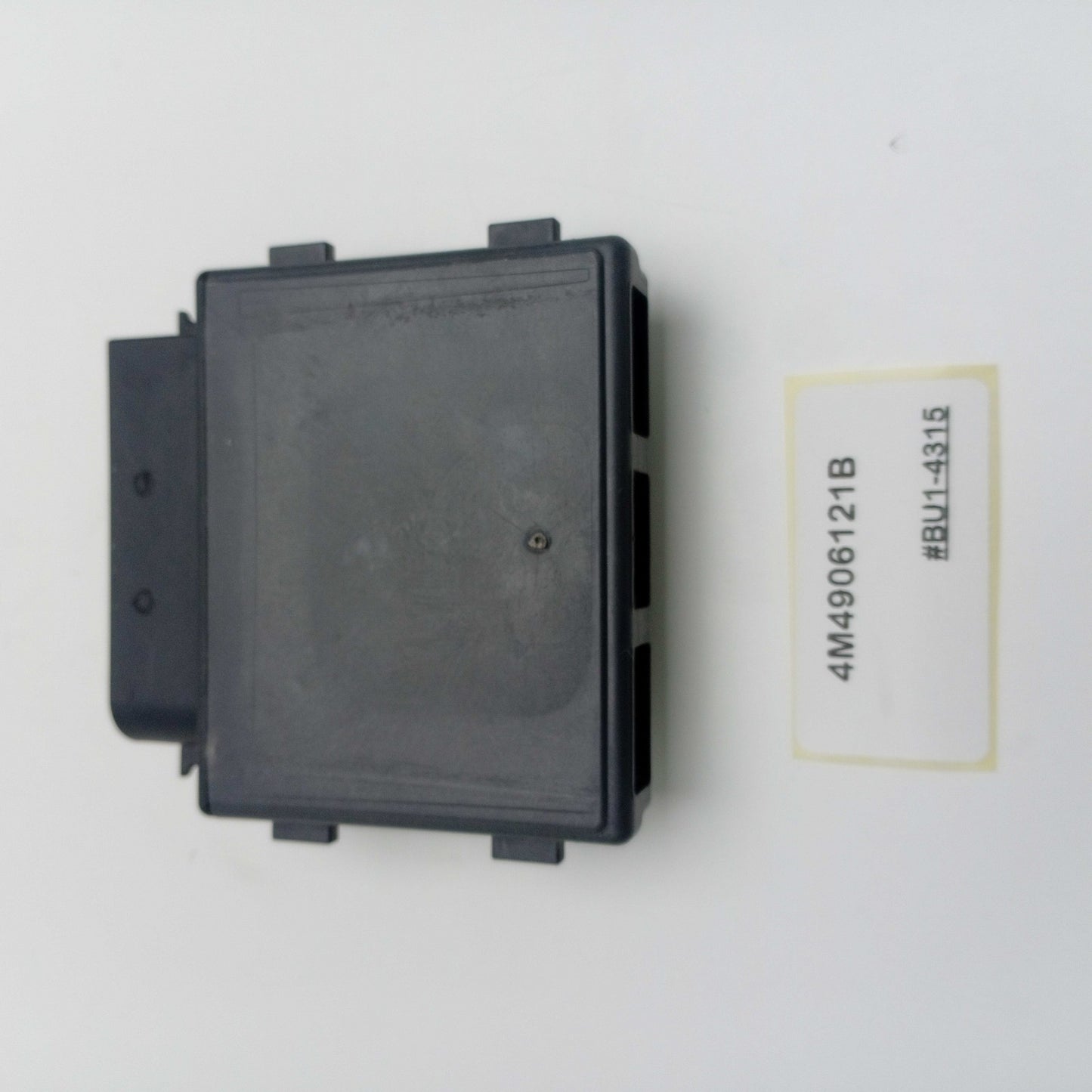 2020-2025 Audi RSQ8 Fuel Pump Driver Module 4M4906121B