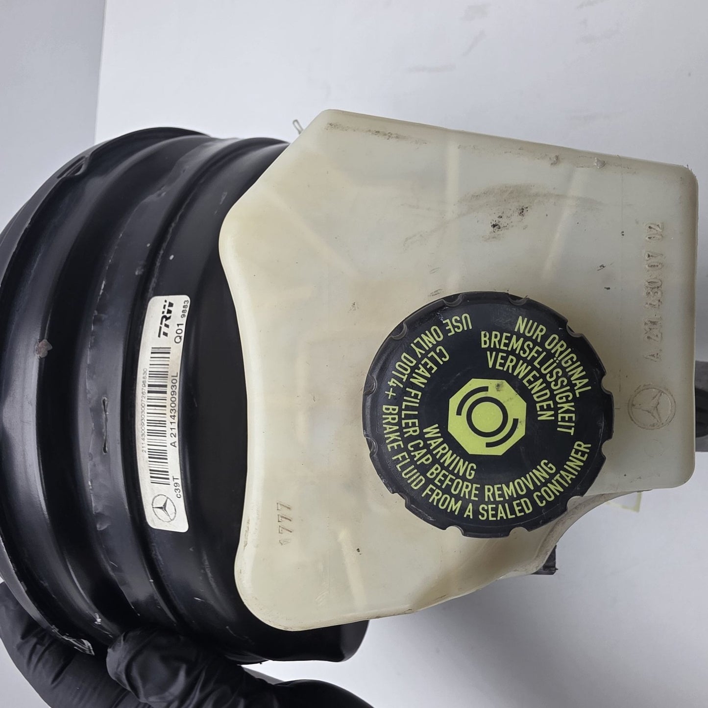 2009 Mercedes-Benz E63 AMG Brake Booster A2114300930