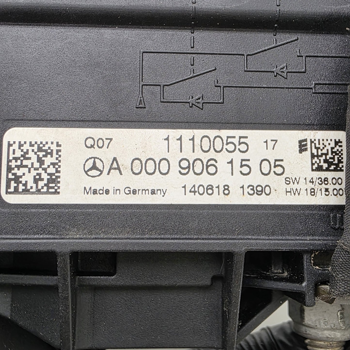 2016-2019 Mercedes-Benz AMG GT BATTERY CURRENT LIMITER A0009061505