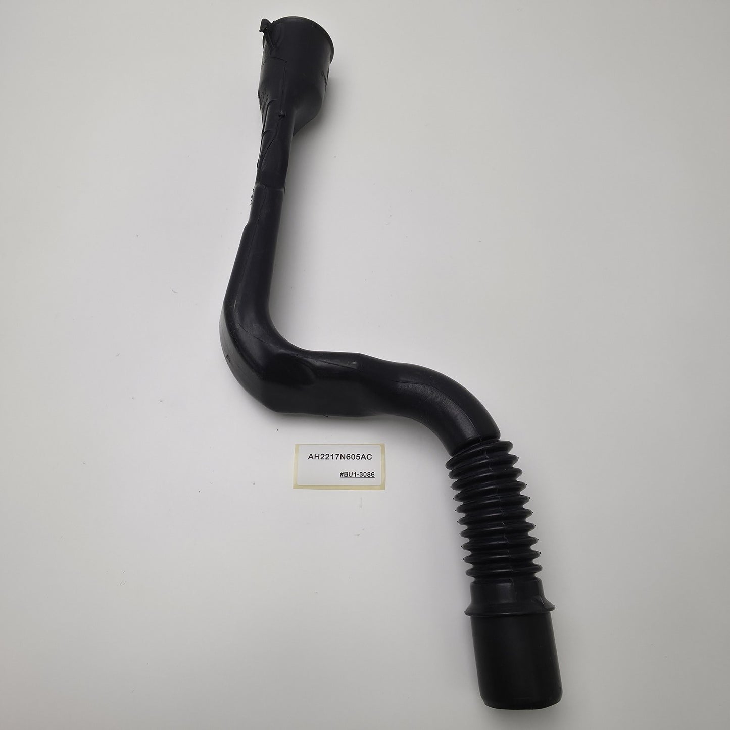 2010-2016 Land Rover LR4 Windshield Washer Filler Neck Unit AH2217N605AC