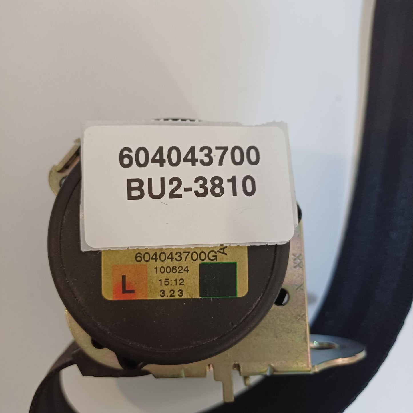 2007-2013 Land Rover Range Rover Sport REAR LEFT SEAT BELT RETRACTOR 604043700
