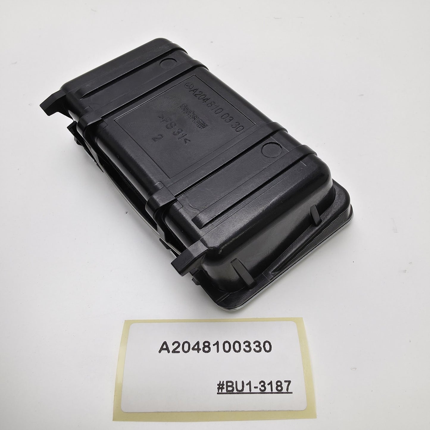 2007-2013 Mercedes-Benz C-Class ASH TRAY A2048100330