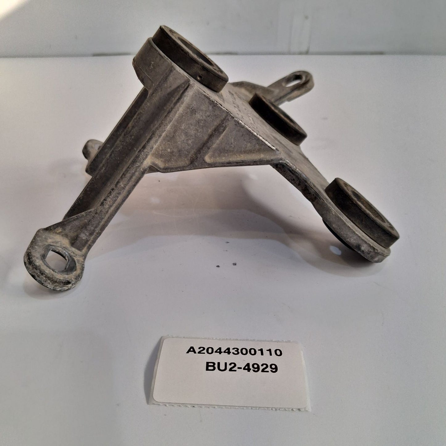 2010-2015 Mercedes-Benz GLK350 ABS Control Module Bracket A2044300110