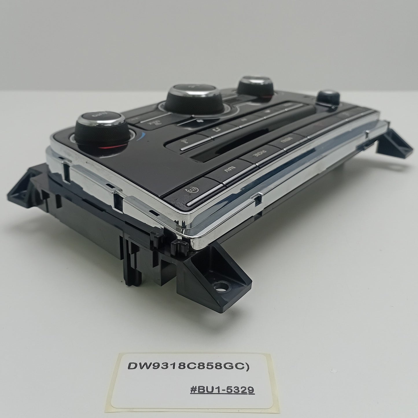 2013-2017 Jaguar XJ Radio Audio Equipment DW9318C858GC