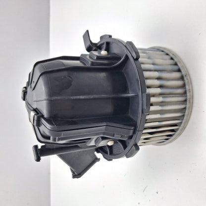2009-2012 Audi A4 Heater Blower Motor U0852003