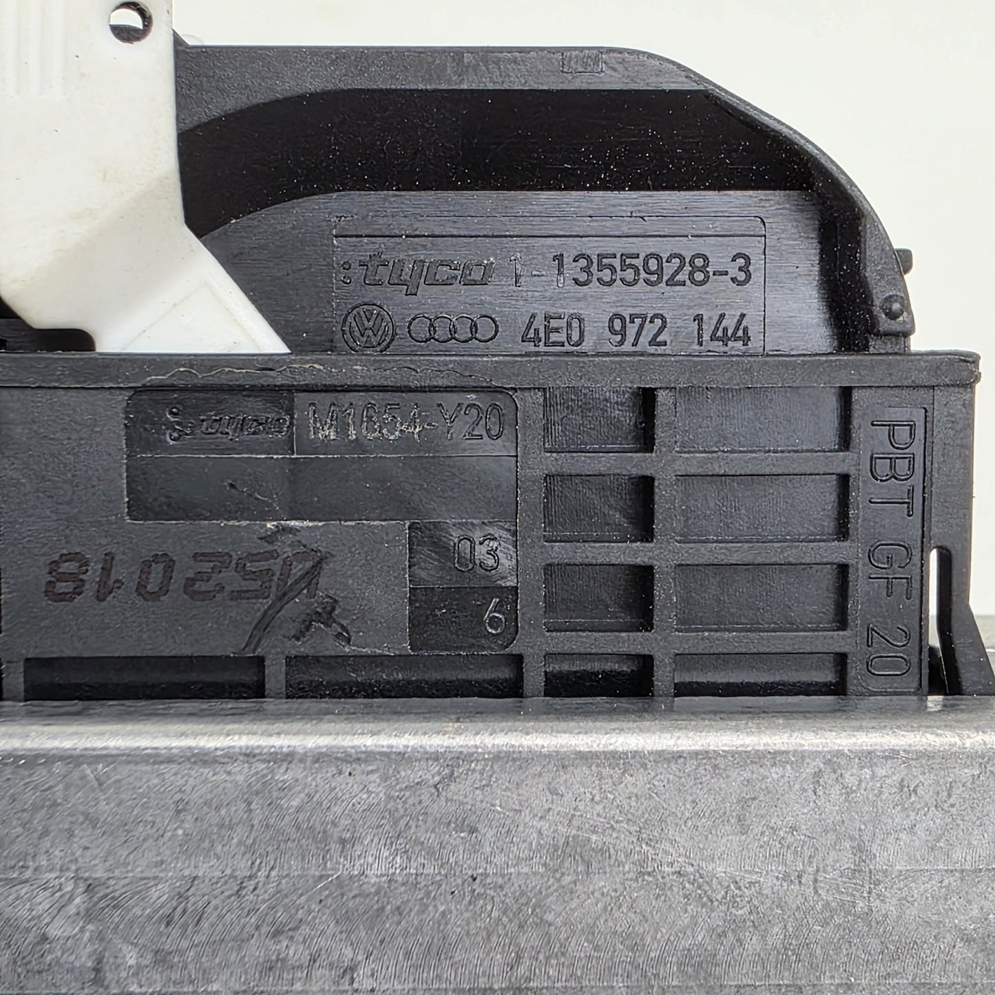 2005-2010 Audi A4 Bluetooth Interface Control Module 4E1862335