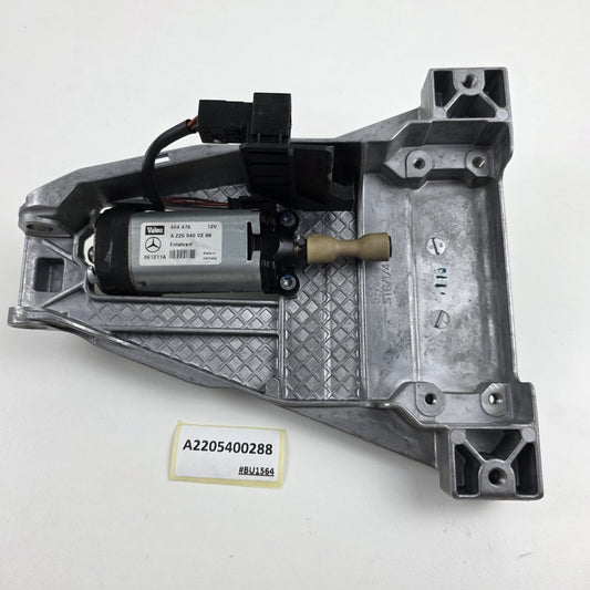 2001-2007 Mercedes-Benz W203 Steering Column Height Adjustment Motor A2205400288