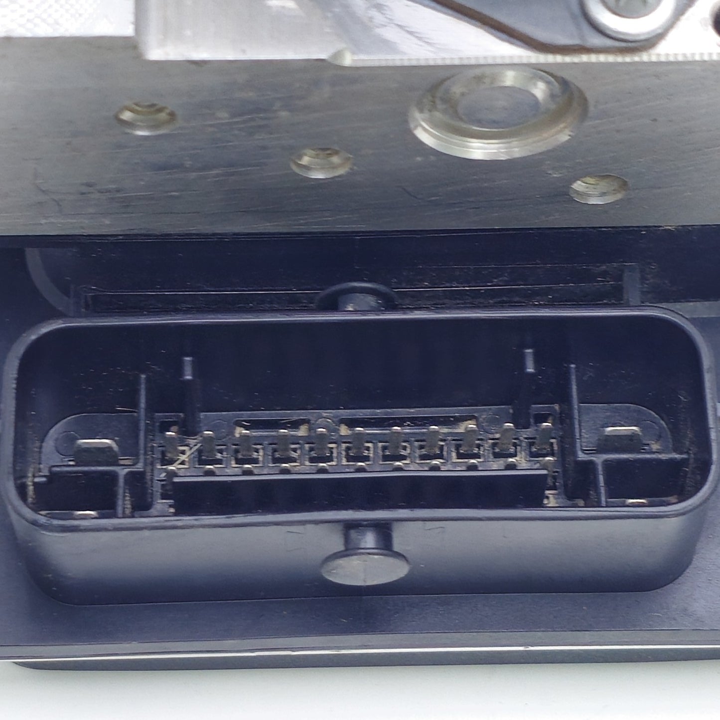 2013-2015 Jaguar XF ABS Pump Module DX232C405BG
