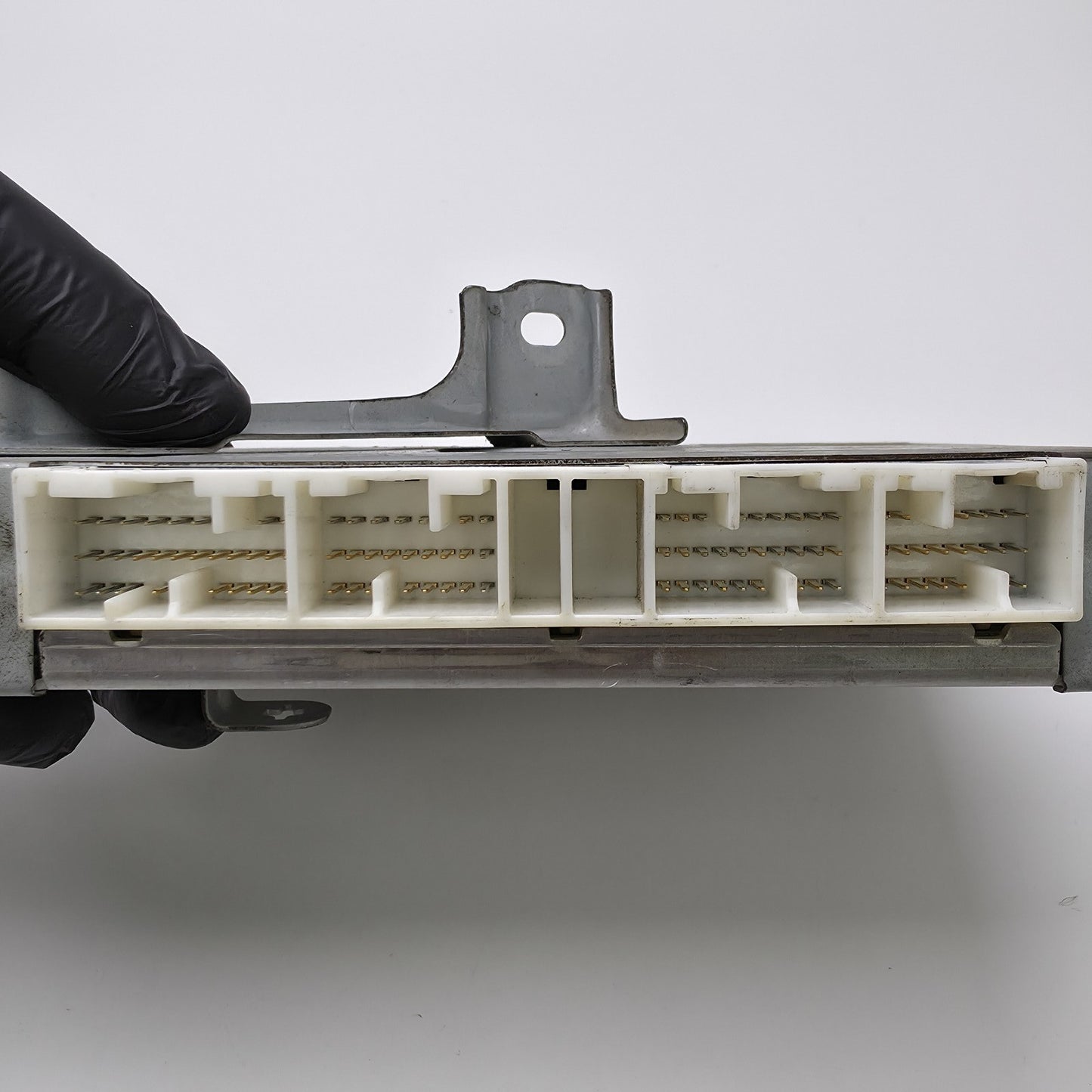 2001-2005 Lexus GS300 ABS Control Module 8954030392